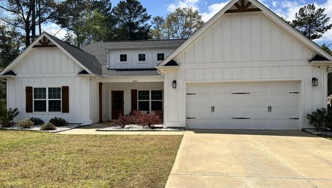 8001 Hayfields Rd