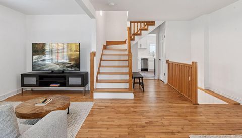 129 Chicago Avenue N