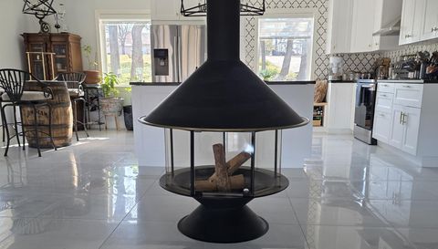 10631 Rolling Hills Dr