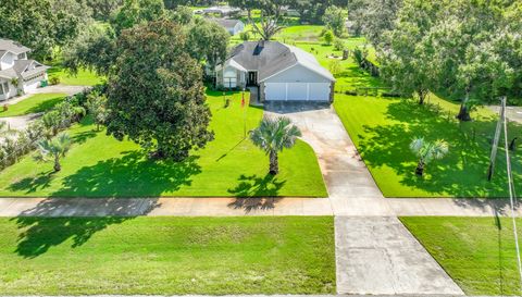 1205 War Eagle Blvd