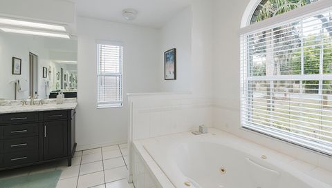 240 N Country Club Dr