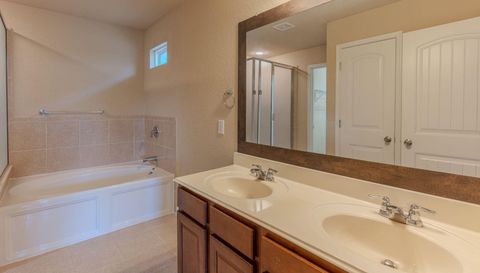 6906 Cedar Breeze