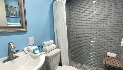 200 E Beach Blvd 303
