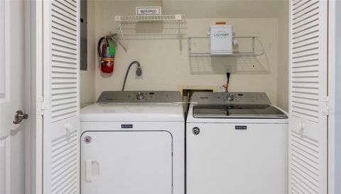 557 PINELLAS BAYWAY S