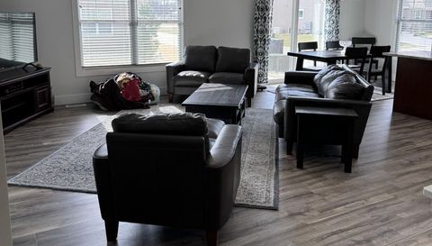 23589 Laurel Glen Ave 29