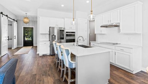 394 Kellwood Dr