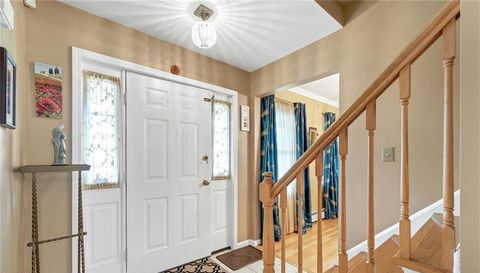 2 Whitman Pl