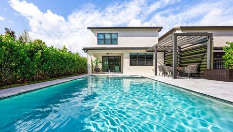 4510 Pinehurst Trl W