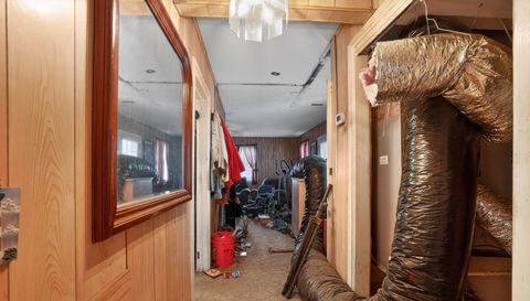 1508 W River Shore Way