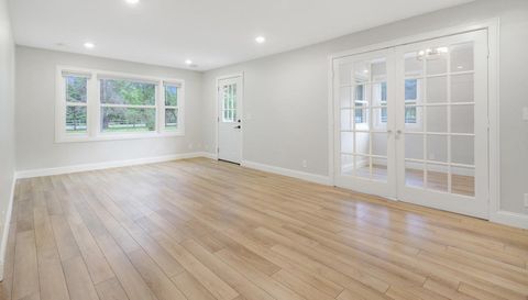 2454 221st Avenue NE