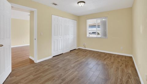 202 Red Maple Pl