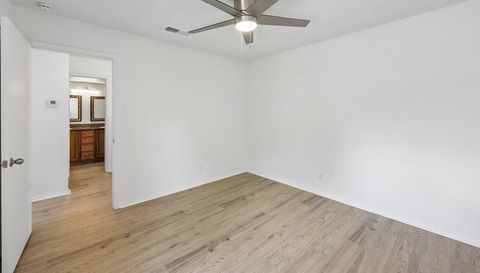 5200 Martel Ave #7d