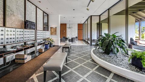 5733 N Sheridan Road