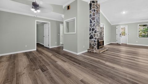28 Coon Tail Rd