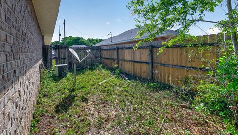 4977 Spencer Oaks Blvd