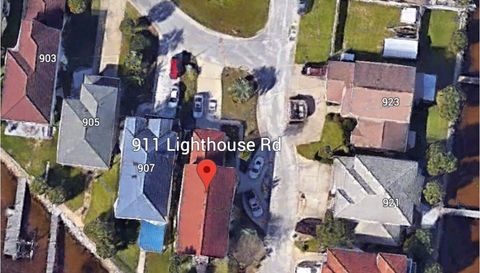 911 Lighthouse Rd
