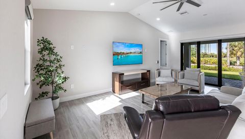 23208 W Eldorado Ave