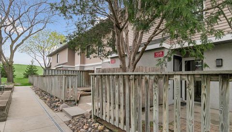 1318 Landmark Trail N