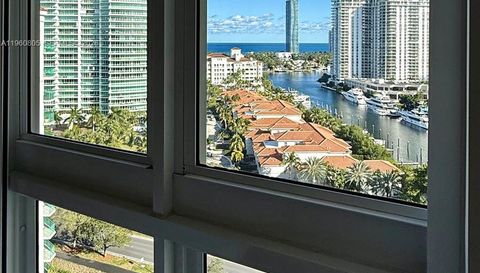 19900 W Country Club Dr