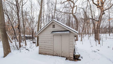 8125 Spring Valley Road