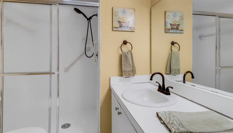 501 Forest Lakes Blvd