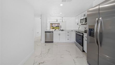 4306 MADEIRA COURT