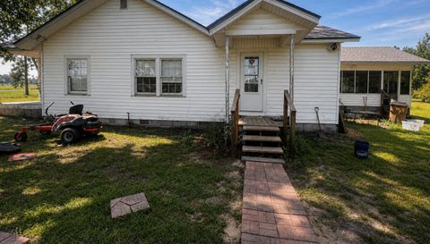 162 Brookfield-Lenox Rd
