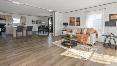 101 Blades Village Dr