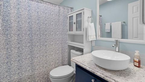 1717 PALM AIRE DRIVE