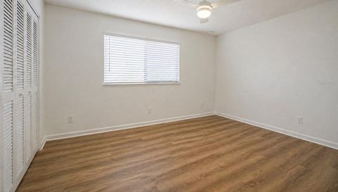 2617 BARKSDALE COURT