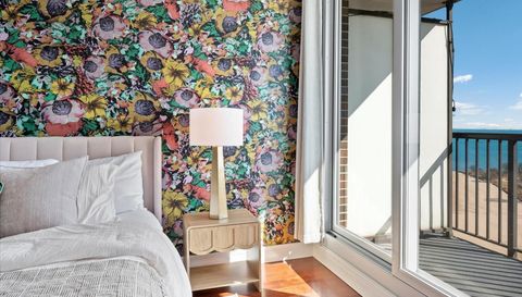 5855 N SHERIDAN Road