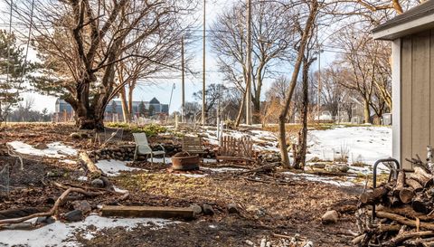 4858 Irving Avenue S