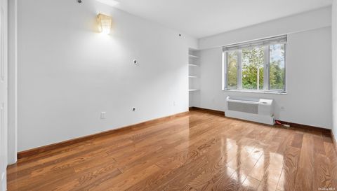 64-34 Grand Central Pkwy