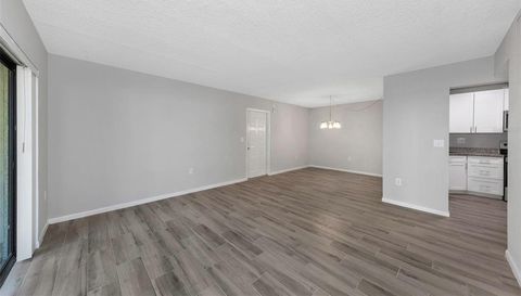 3166 LAKE PINE WAY S