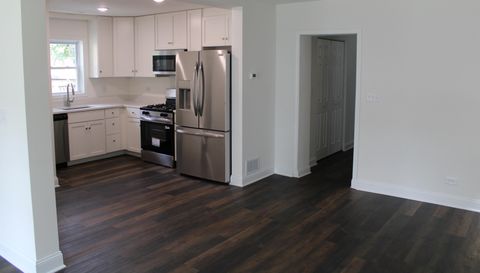 1052 W 111th Pl