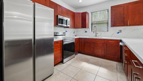 23271 SW 118 Ave
