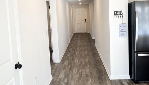 575 River Hl Dr