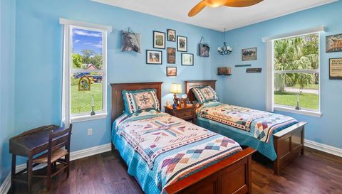 27 WINDING CREEK WAY