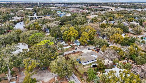 1102 E River Cove St