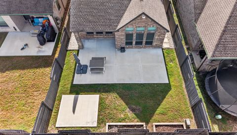 7007 Prairie Heights Dr