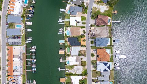 166 Bayside Dr
