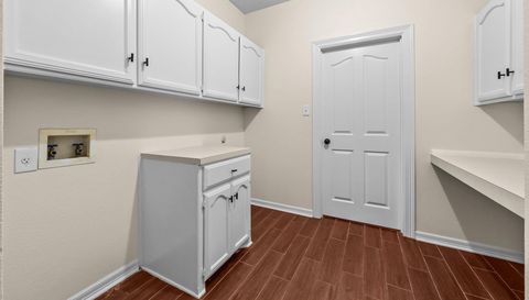 320 Woodland Oaks TRL