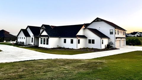 12301 Bella Sera Dr