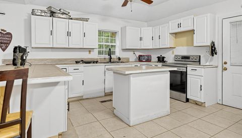 3020 Woodridge Ct