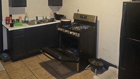 1910 S Ridgeway Avenue