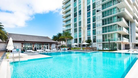 300 Sunny Isles Blvd