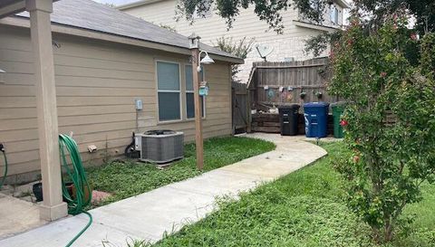 10758 Rivera Cove