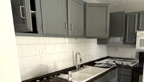 332 Lockwood Terrace