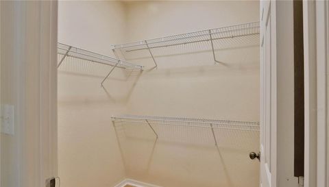 2407 COURTNEY MEADOWS COURT