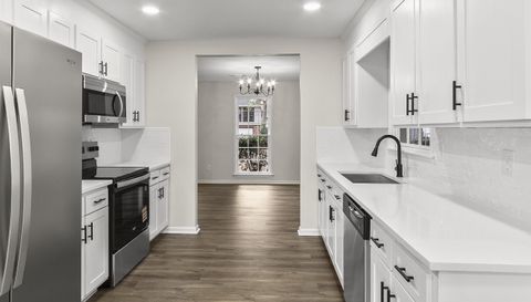 1148 Independence Dr